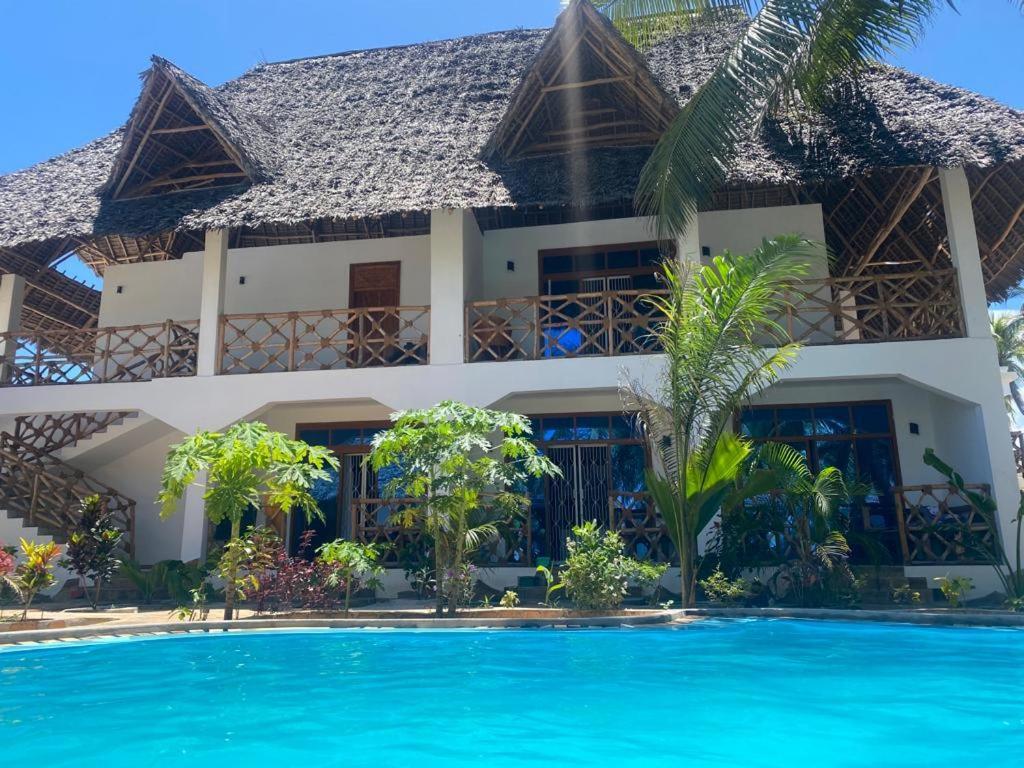 Bed and Breakfast Waka Waka Pwani Mchangani Esterno foto