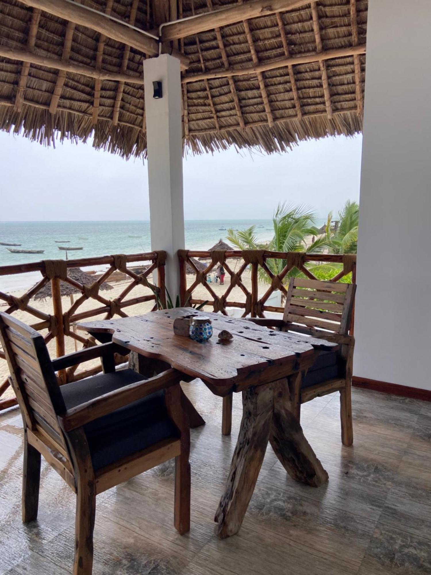 Bed and Breakfast Waka Waka Pwani Mchangani Esterno foto