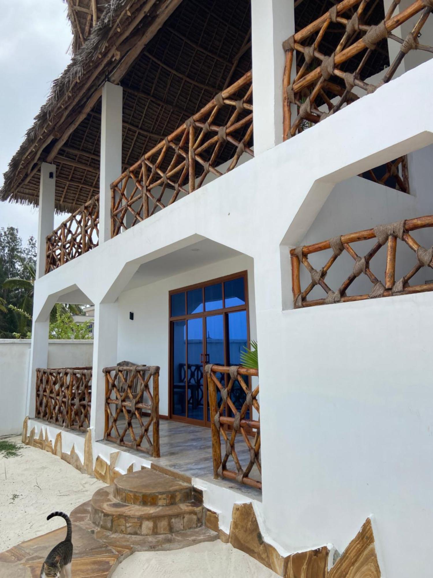 Bed and Breakfast Waka Waka Pwani Mchangani Esterno foto
