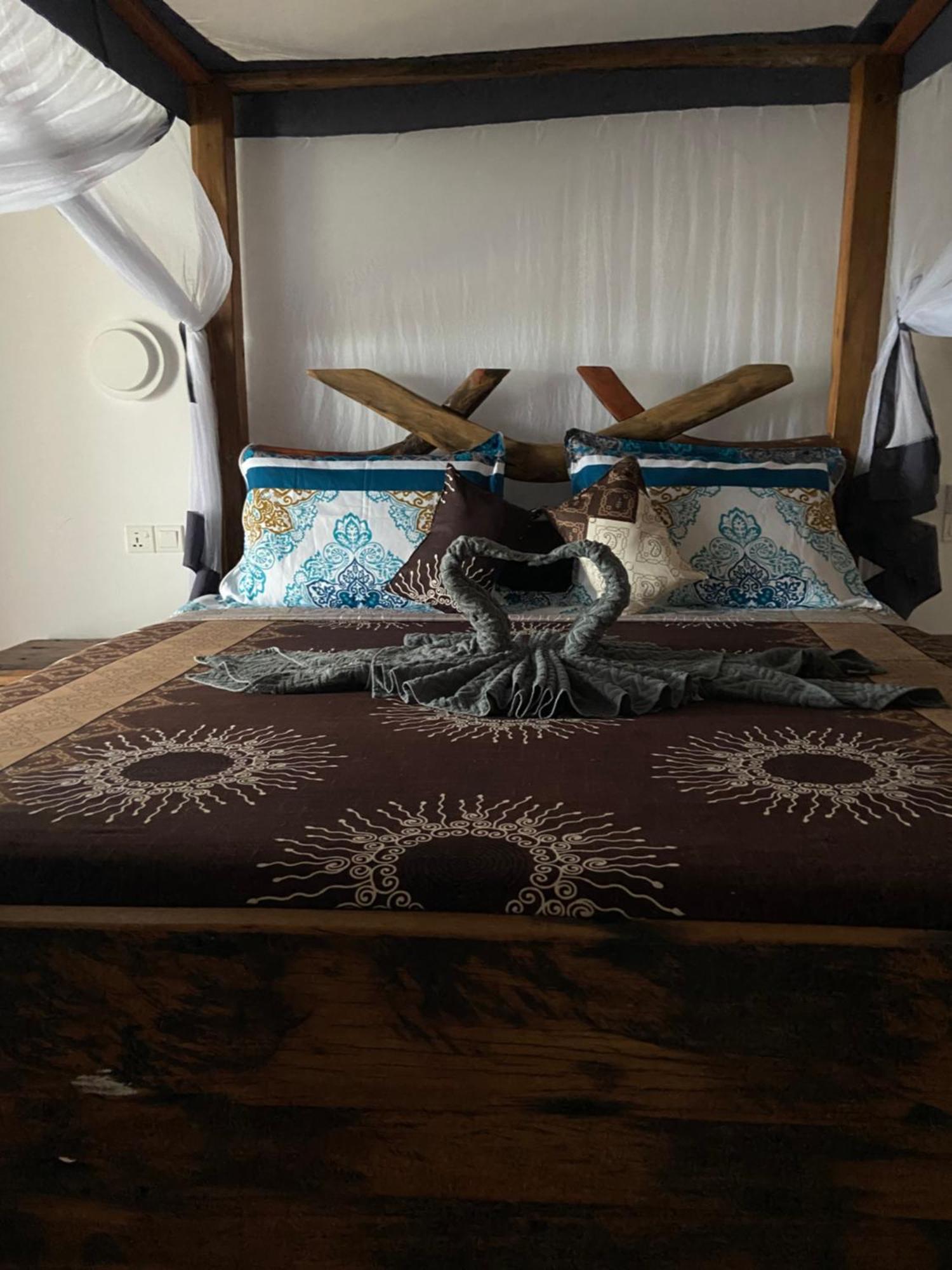 Bed and Breakfast Waka Waka Pwani Mchangani Esterno foto