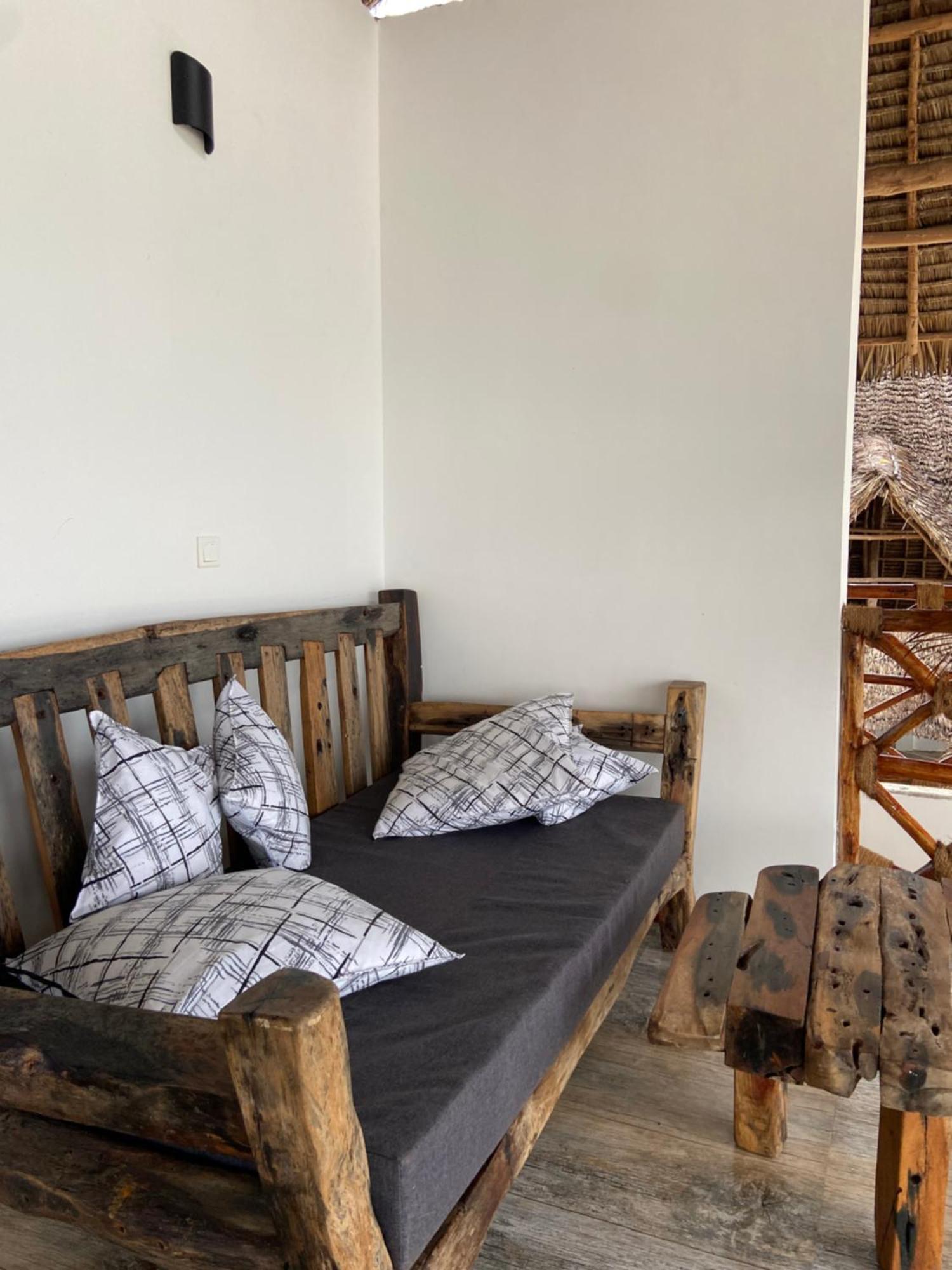 Bed and Breakfast Waka Waka Pwani Mchangani Esterno foto